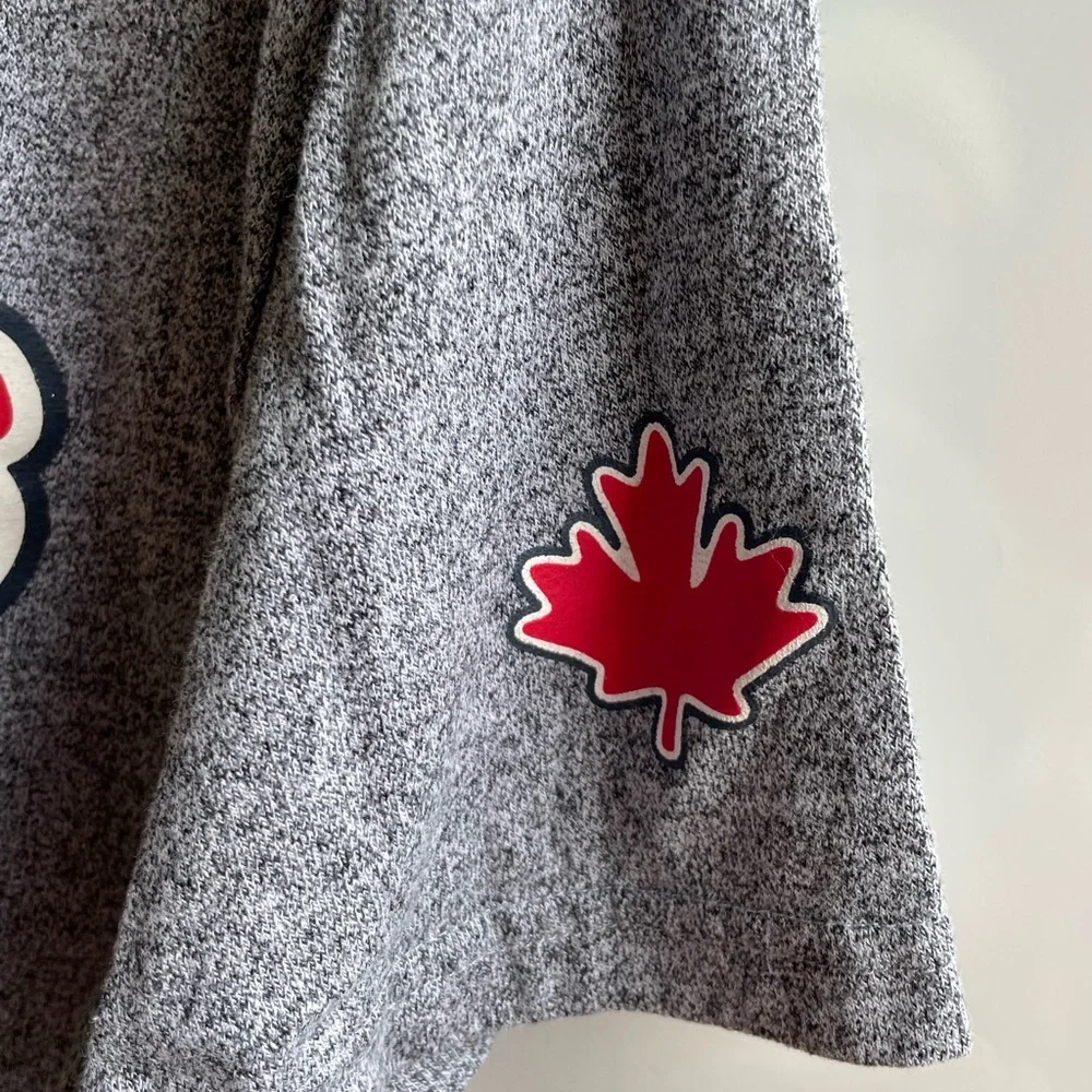 Gray Roots Canadian Tee - Picture 4 of 6